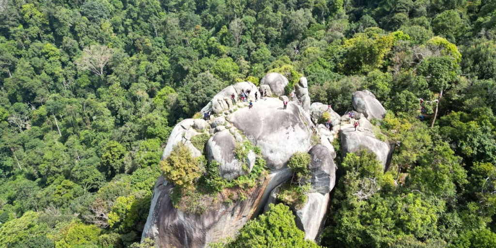 Surga Pecinta Alam! 5 Jalur Hiking dan Aktivitas Outdoor Terbaik di Negeri Sembilan cover