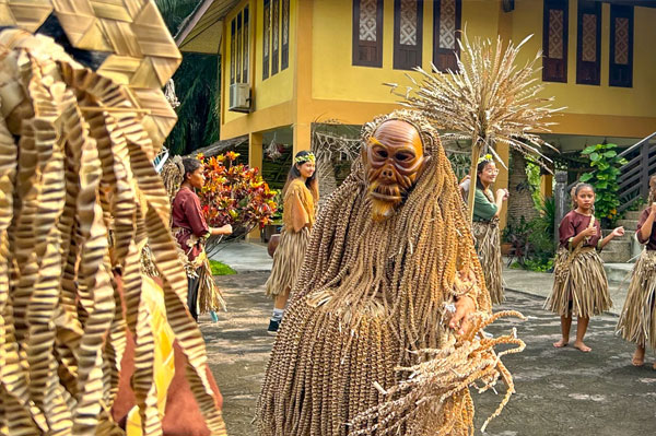 Jelajahi Pesona Desa Budaya Mah Meri mah meri