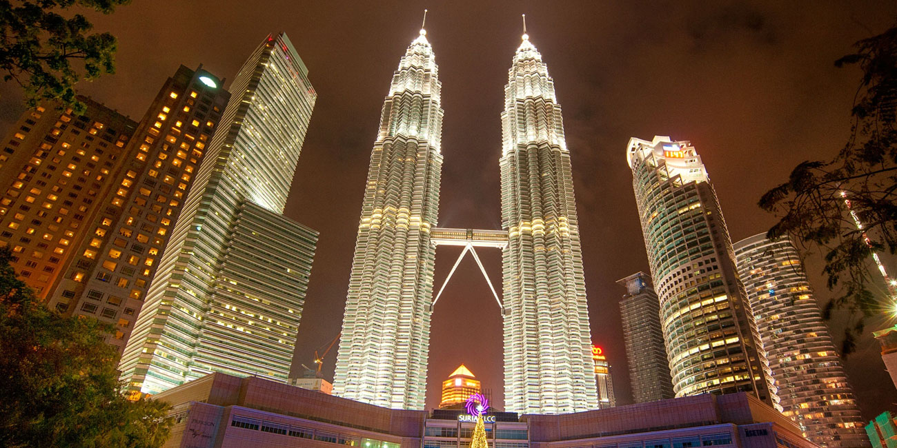 cover menara kembar petronas