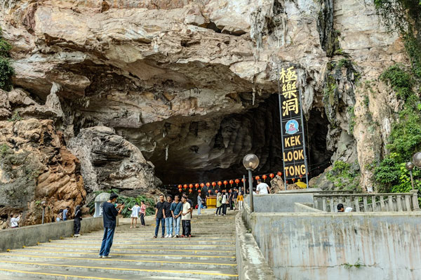 5 Kuil Gua Menakjubkan di Ipoh: Perpaduan Alam, Sejarah, dan Budaya yang Wajib Dikunjungi kek look tong landscape1