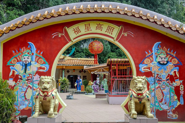 5 Kuil Gua Menakjubkan di Ipoh: Perpaduan Alam, Sejarah, dan Budaya yang Wajib Dikunjungi ling sen tong 3