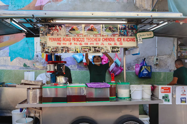 Jelajah Rasa di Penang: Destinasi Kuliner Ikonik yang Tak Pernah Kehilangan Pesona penang road famous teochew 2 landscape