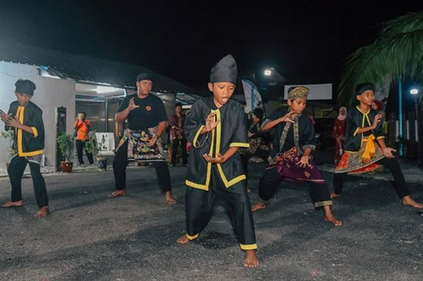 barongan malay